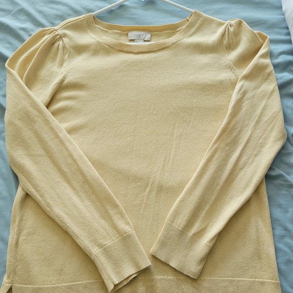 Sweater - Picture 1 of 2